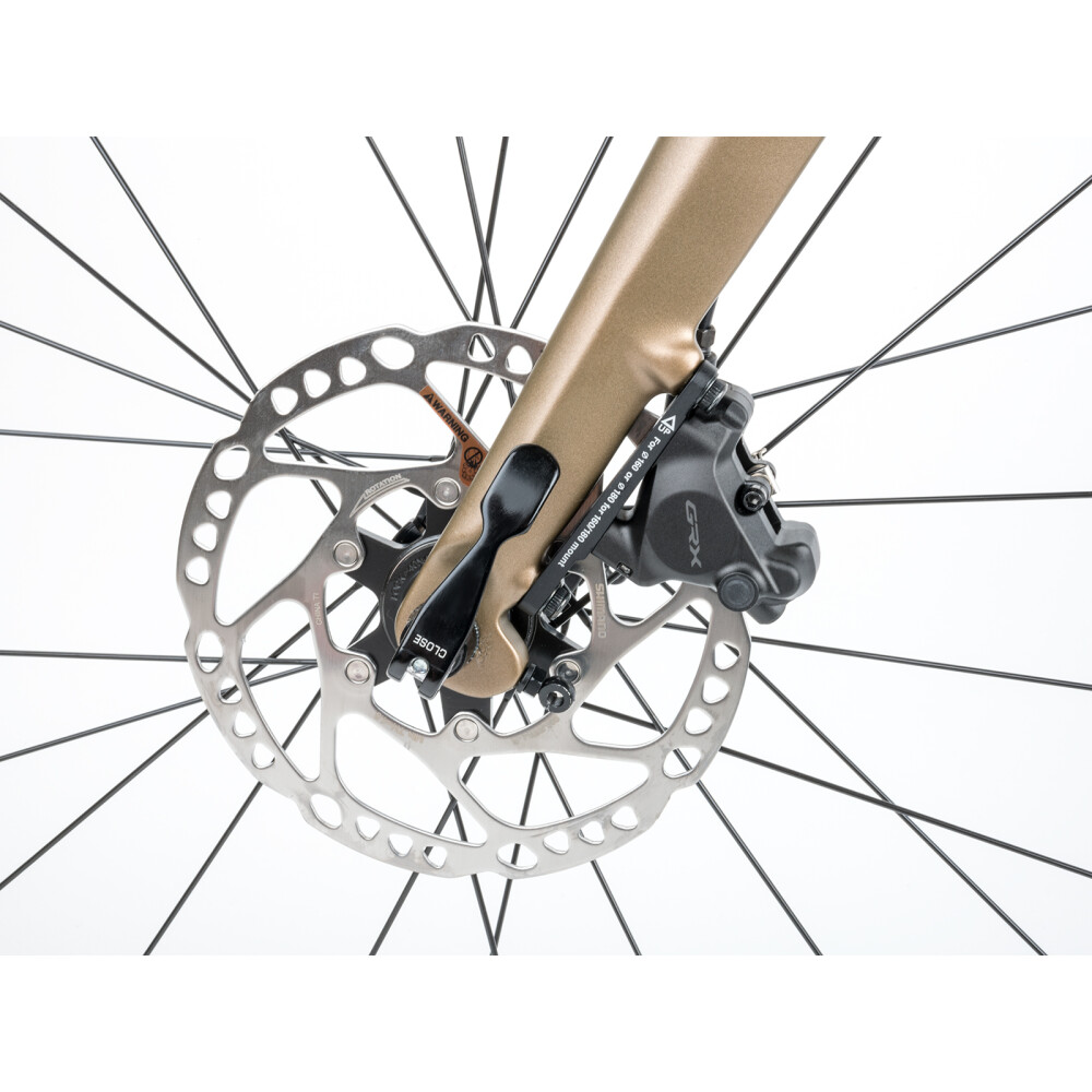 Aura XR6 06 viewde