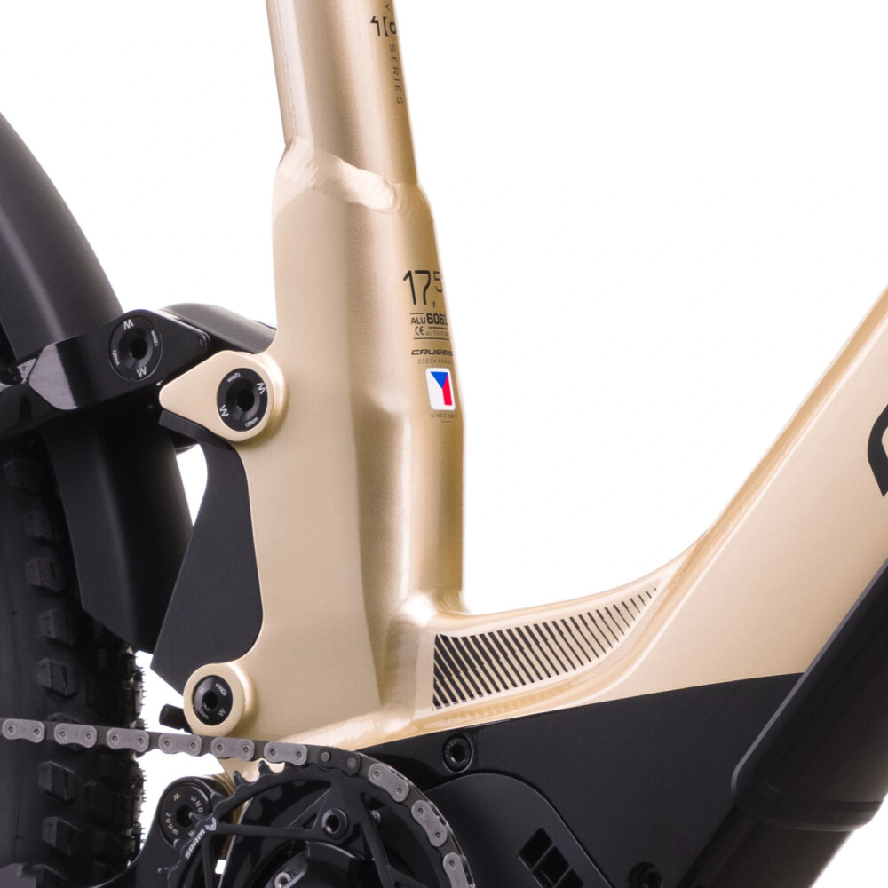 e-Country full 10.11-(715 Wh)