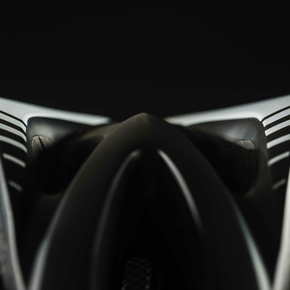 CYKLISTICKÁ HELMA R2 PRO-TEC ATH02E