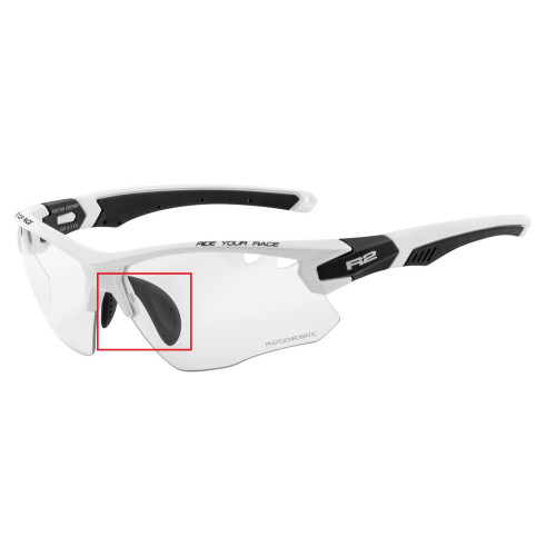 Náhradní nosník pro mnoho modelů z kolekce. Barva černá